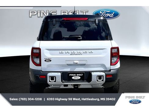 New 2026 Ford Bronco Sport Badlands w/ Sasquatch Badlands Package AWD/4WD image 4