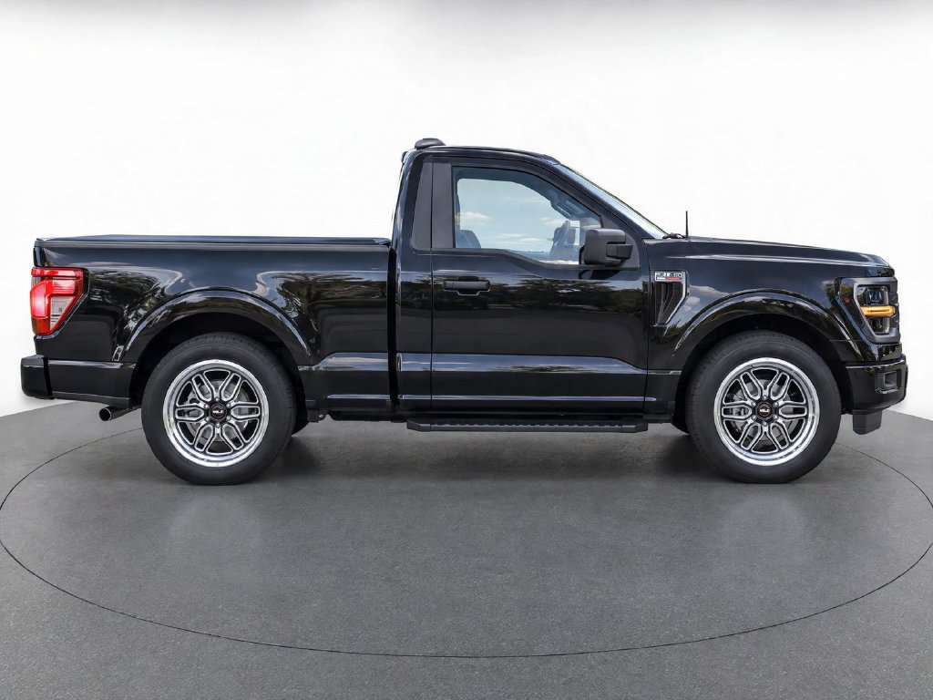 Used 2025 Ford F150 XL w/ Equipment Group 103A High RWD image 6