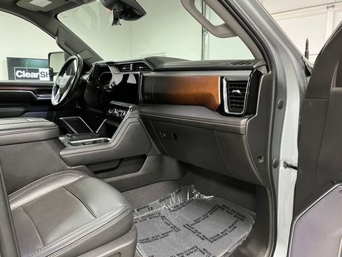 Used 2024 GMC Sierra 3500 Denali w/ Technology Package AWD/4WD image 58