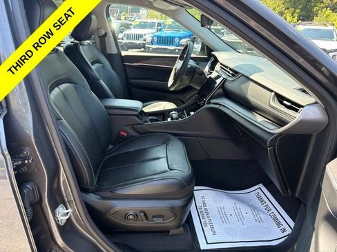Used 2023 Jeep Grand Cherokee L Limited w/ Luxury Tech Group II AWD/4WD image 20