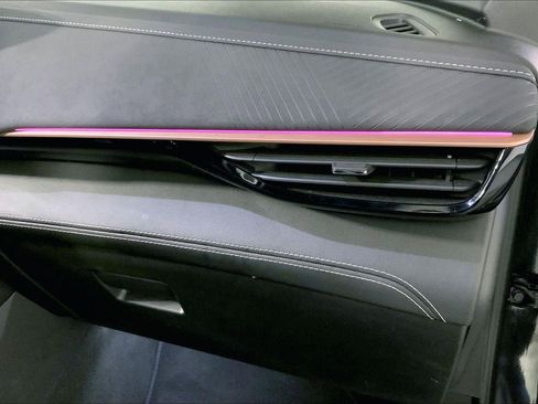 Used 2025 Buick Envision Sport Touring image 16