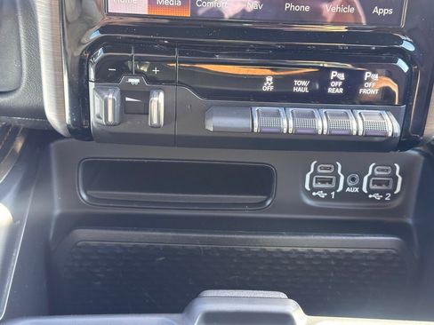 Used 2022 RAM 1500 Limited w/ Off Road Group image 38