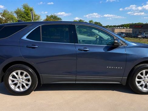 Used 2019 Chevrolet Equinox LS w/ LS Convenience Package AWD/4WD image 6