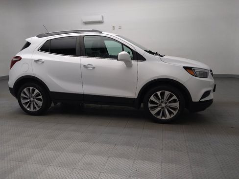Used 2020 Buick Encore Preferred image 11