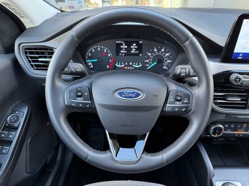 Used 2022 Ford Escape SE w/ Convenience Package image 24