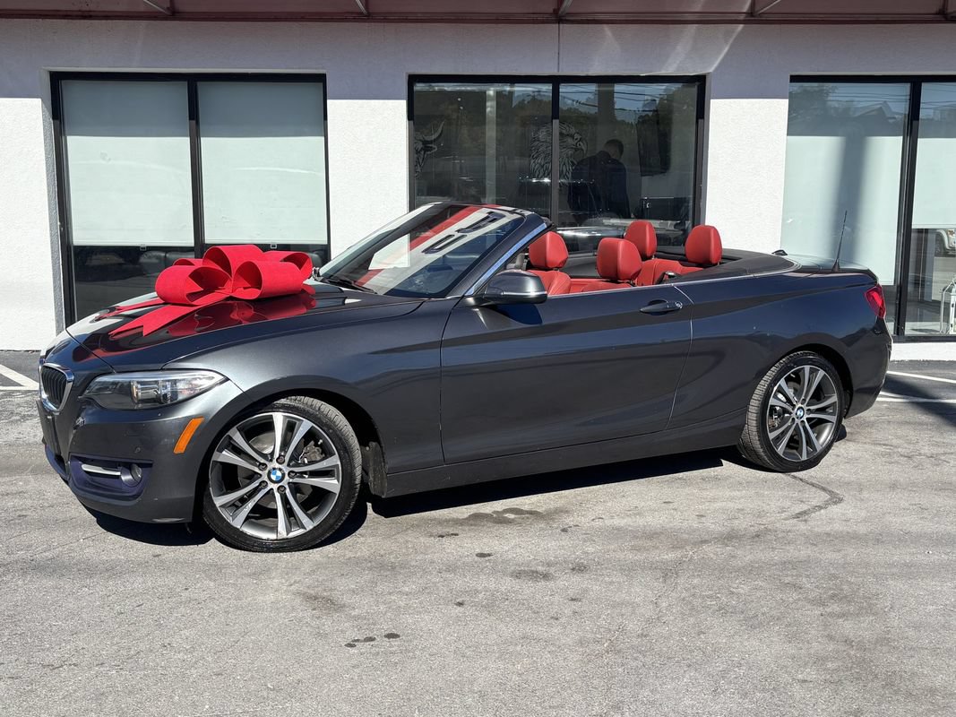 Used 2017 BMW 230i xDrive Convertible AWD/4WD image 1