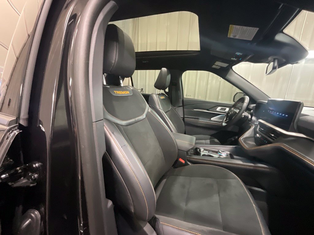 Used 2026 Ford Explorer Tremor w/ Tremor Ultimate Package AWD/4WD image 15