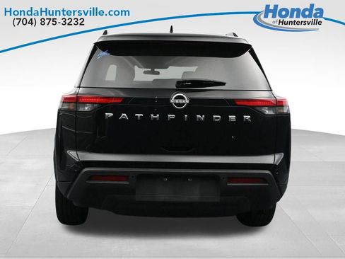 Used 2025 Nissan Pathfinder SV FWD image 7