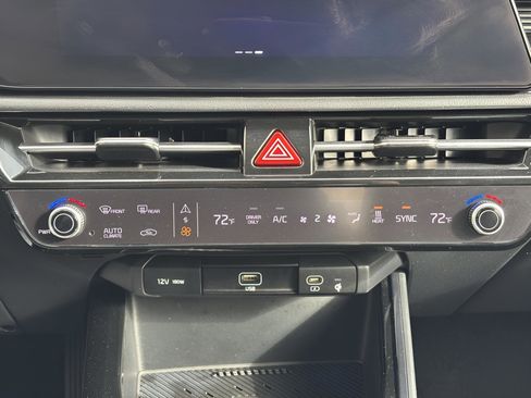 Used 2023 Kia Niro Wind w/ Wind Preserve Package image 23
