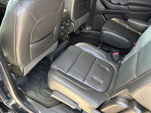 Used 2019 Chevrolet Traverse RS w/ LPO, Floor Liner Package image 20