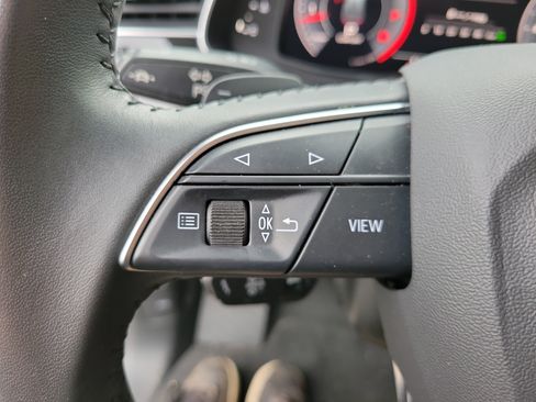 Used 2019 Audi Q8 Prestige w/ Luxury Package AWD/4WD image 20