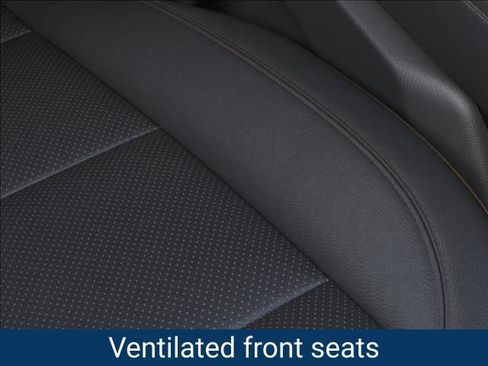 New 2026 Chevrolet Traverse High Country w/ LPO, Floor Liner Package FWD image 24