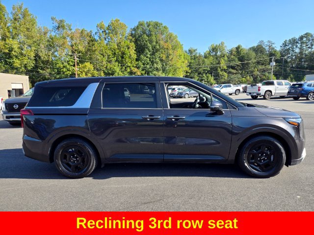 Used 2025 Kia Carnival FWD image 10