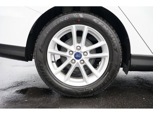 Used 2017 Ford Focus SE image 11