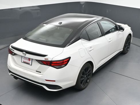Certified 2025 Nissan Sentra SR w/ Midnight Edition image 33