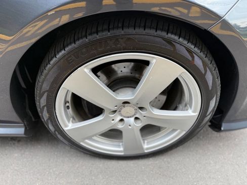 Used 2011 Mercedes-Benz E 350 4MATIC Sedan image 16