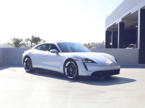 Certified 2023 Porsche Taycan w/ Premium Package RWD image 7
