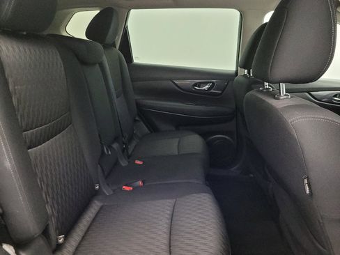 Used 2018 Nissan Rogue SV FWD image 19