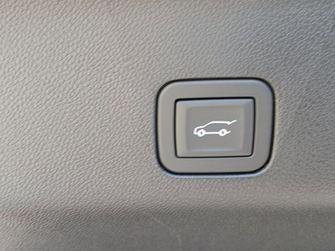 New 2026 Chevrolet Suburban LT AWD/4WD image 26