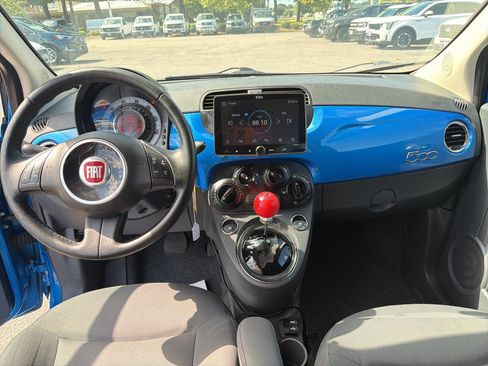 Used 2015 FIAT 500 Pop FWD image 12