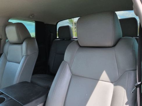 Used 2017 Toyota Tundra SR RWD image 8