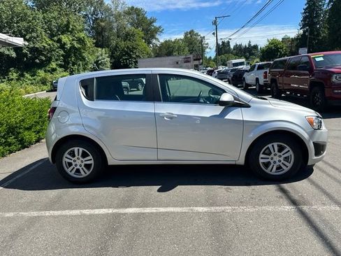Used 2012 Chevrolet Sonic LT FWD image 4