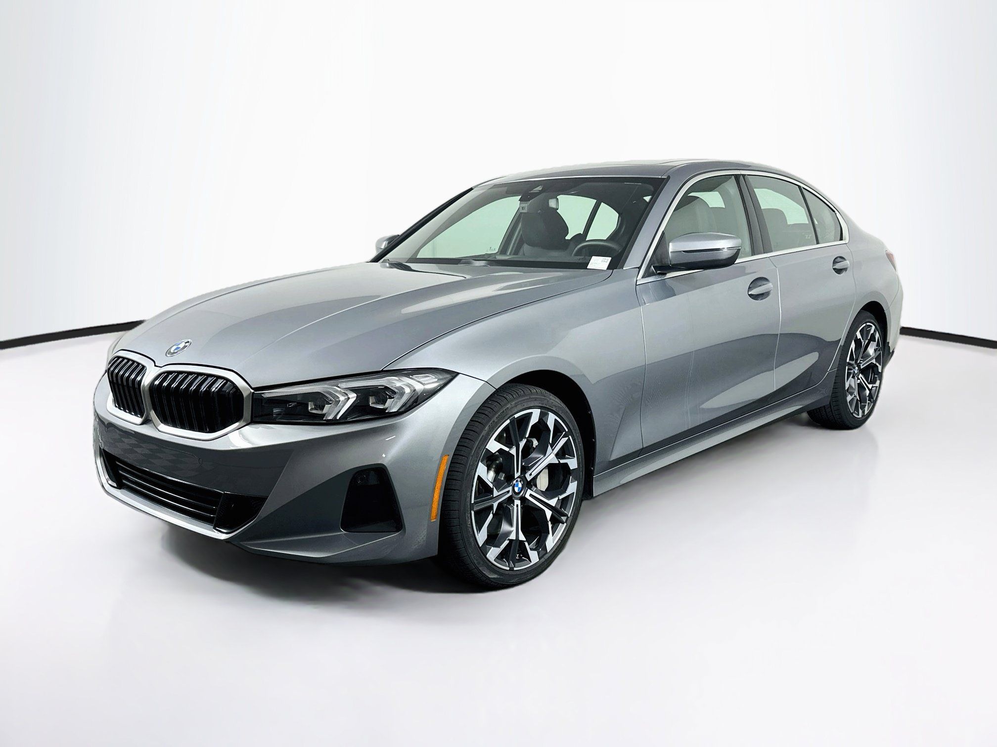 Used 2026 BMW 330i Sedan RWD image 3