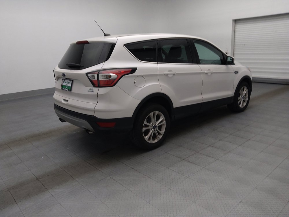 Used 2017 Ford Escape SE AWD/4WD image 10