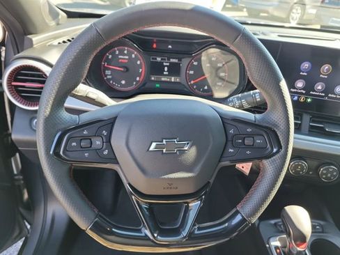 Certified 2024 Chevrolet Trax RS image 22