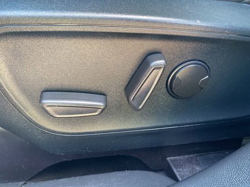 Used 2020 Ford Escape SE AWD/4WD image 23