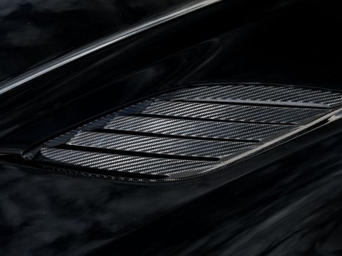 Used 2023 Aston Martin DBS Coupe RWD image 20