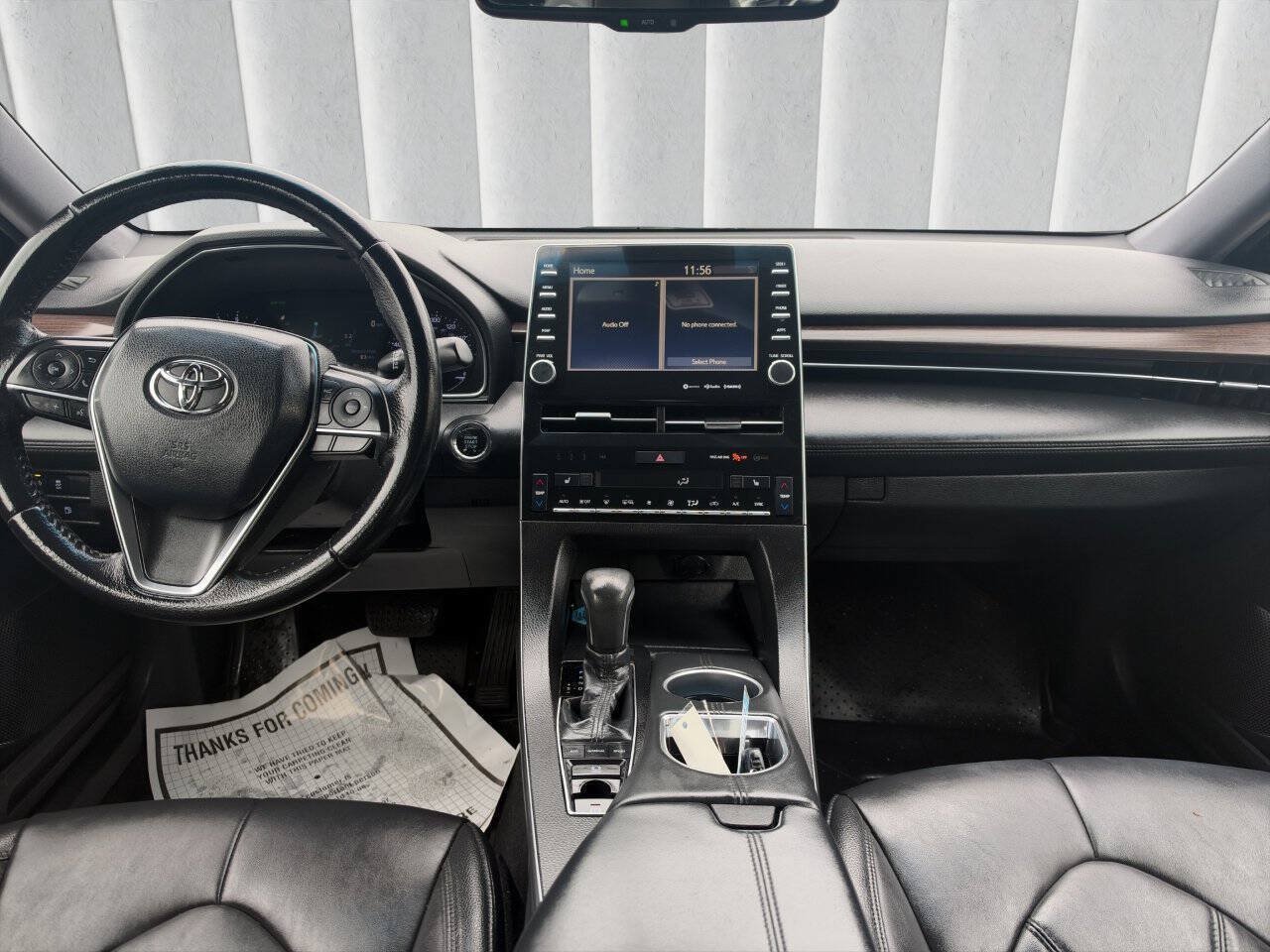 Used 2019 Toyota Avalon XLE w/ Moonroof Package FWD image 10