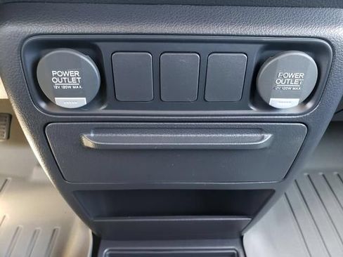 Used 2013 Honda Ridgeline Sport image 17