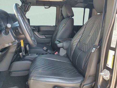 Used 2018 Jeep Wrangler Unlimited Sport S AWD/4WD image 23
