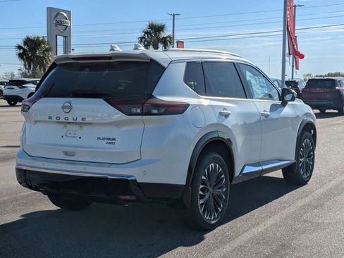 New 2026 Nissan Rogue Platinum w/ Tech Package AWD/4WD image 3