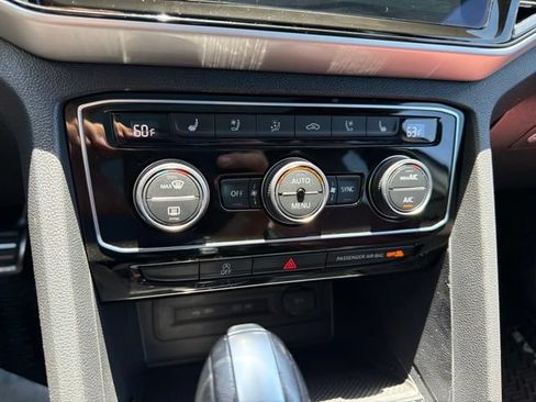 Used 2023 Volkswagen Atlas Cross Sport SEL Premium R-Line AWD/4WD image 22