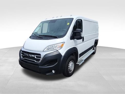 Used 2025 RAM ProMaster 2500 w/ U-Haul Equipment Group FWD image 13