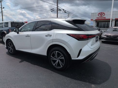 Used 2024 Lexus RX 350 Premium w/ Convenience Package AWD/4WD image 3