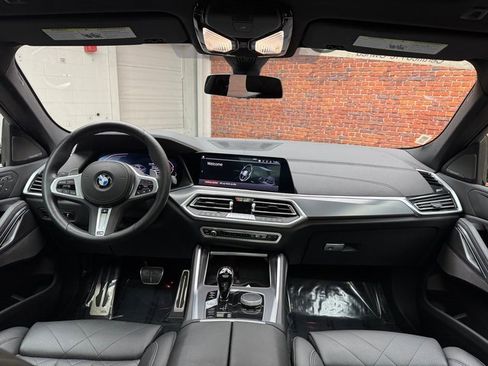 Certified 2023 BMW X6 xDrive40i w/ M Sport Package image 12