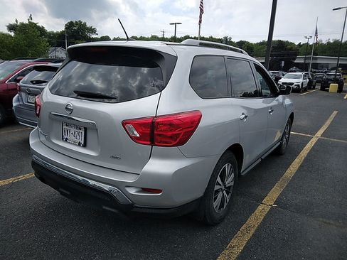 Used 2017 Nissan Pathfinder S AWD/4WD image 3