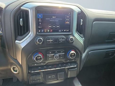 Used 2019 Chevrolet Silverado 1500 LT Trail Boss AWD/4WD image 10