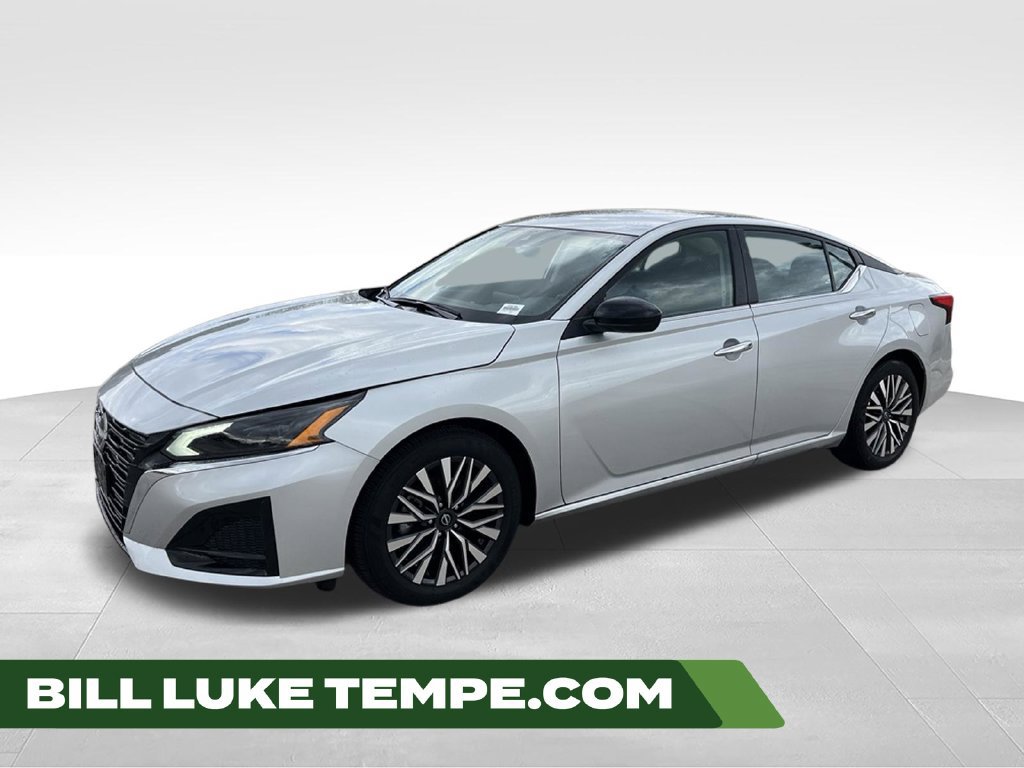 Used 2025 Nissan Altima 2.5 SV FWD image 1