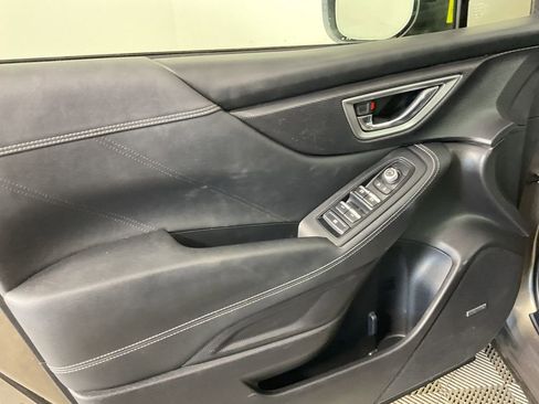 Used 2020 Subaru Forester Limited image 17