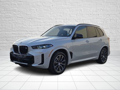 New 2026 BMW X5 M60i image 2