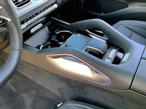 New 2025 Mercedes-Benz GLE 53 AMG 4MATIC image 8