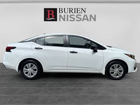 Used 2025 Nissan Versa S w/ Trunk Package FWD image 6