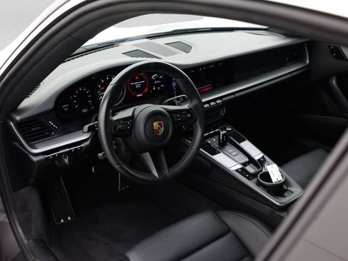 Used 2021 Porsche 911 Carrera RWD image 29