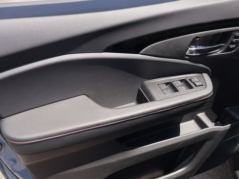 New 2026 Honda Ridgeline Black Edition image 16