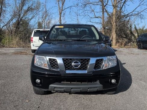 Used 2019 Nissan Frontier SV w/ Value Truck Package image 2