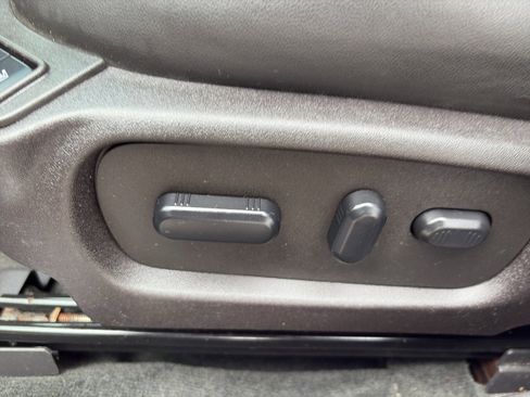 Used 2014 Ford Taurus Limited image 11